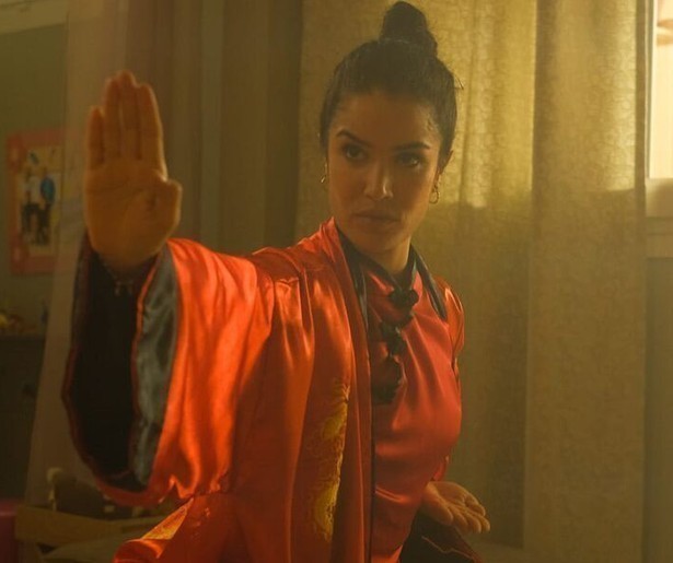 Sabrina Ouazani zit gevangen in een gewelddadig huwelijk in Kung-Fu Zohra