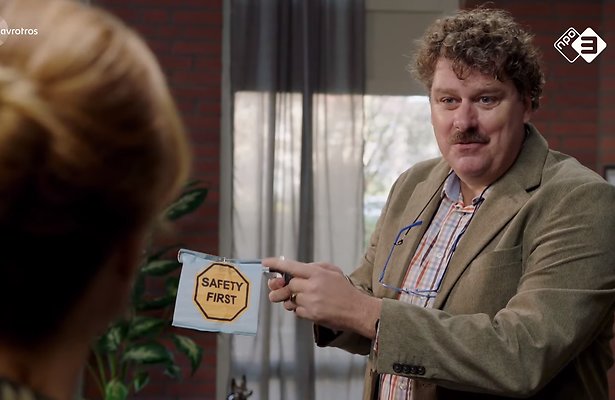 Videosnack: Safety first in de Luizenmoeder