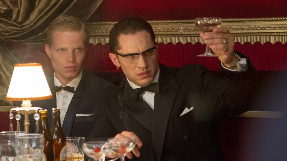 Tom Hardy als Reggie Kray in Legend