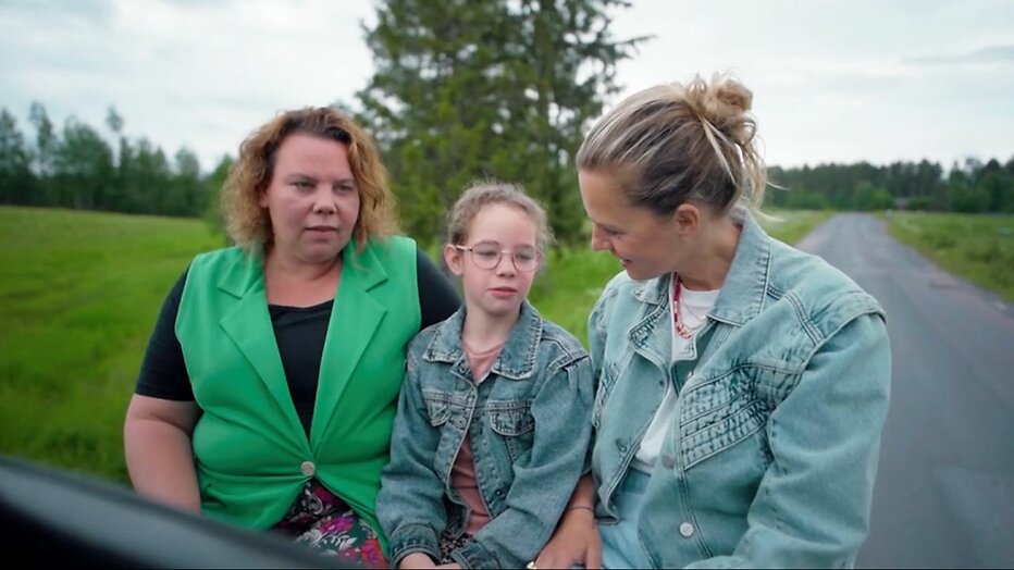 Leonie ter Braak met gezin uit Wonen onder de Zon voor Minder dan een Ton Leonie ter Braak met gezin uit Wonen onder de Zon voor Minder dan een Ton