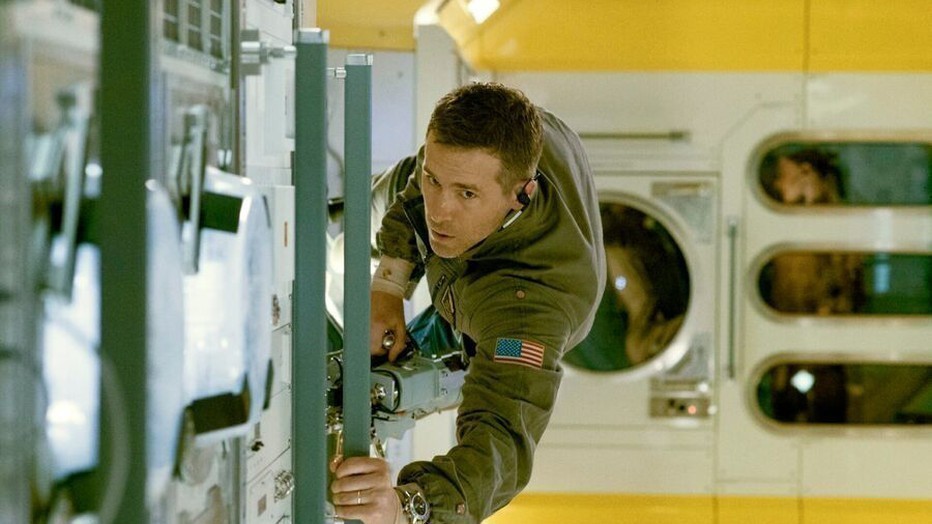 Ryan Reynolds in Life