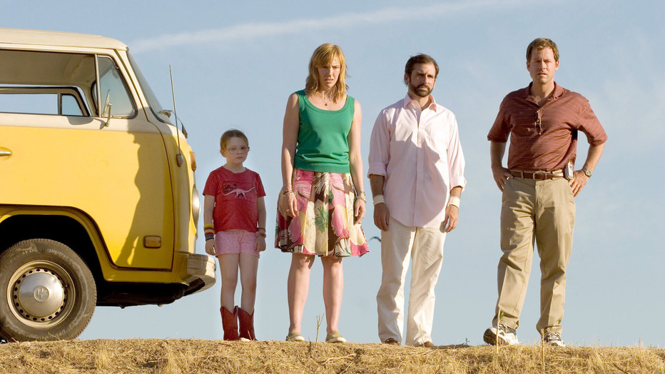 Abigail Breslin, Toni Collette, Steve Carell en Greg Kinnear in Little Miss Sunshine