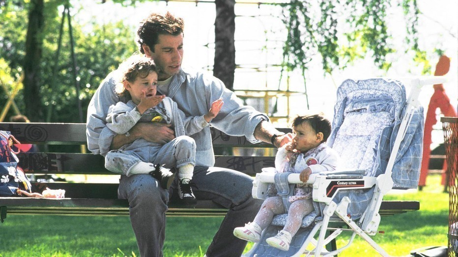 John Travolta met kids in Look Who's Talking Too