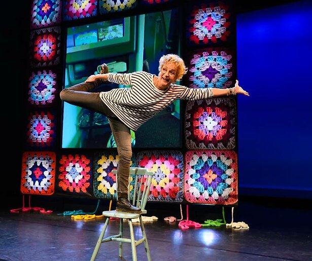 Omroep MAX zendt tv-registratie van komedieshow Lenette van Dongen uit