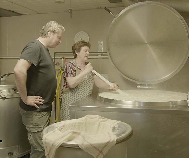 Leon Mazairac ontdekt de Geraardsbergse Mattentaarten in BinnensteBuiten