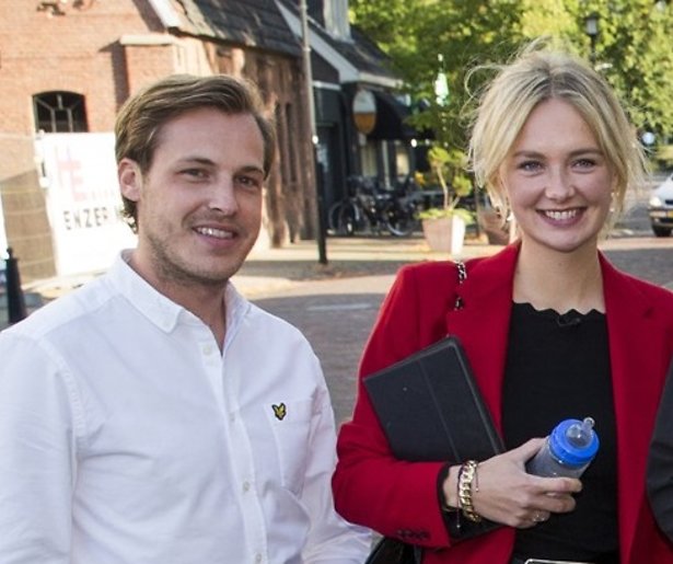 Maxime en Leroy verwelkomen dochter Vivé