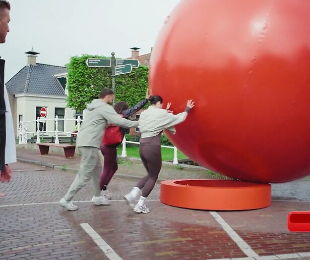 De TV van gisteren: Let's play ball weet kijkers nog niet te overdonderen