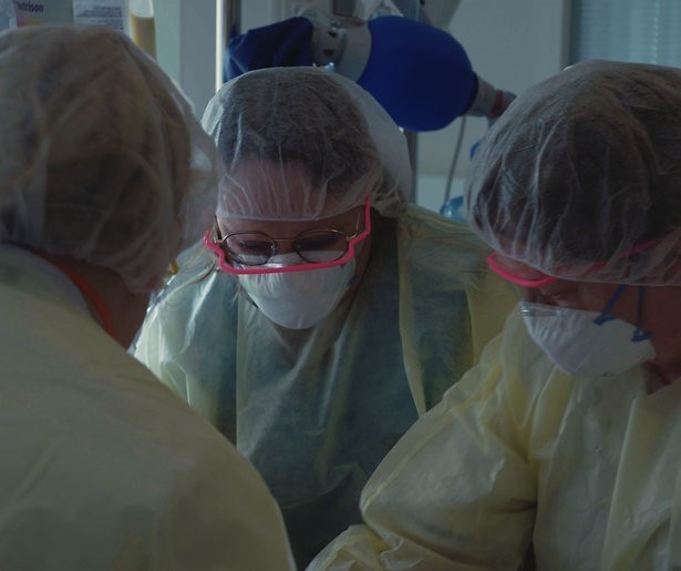 De TV van gisteren: Miljoenenscore voor beklemmende coronadocumentaire Levenslucht