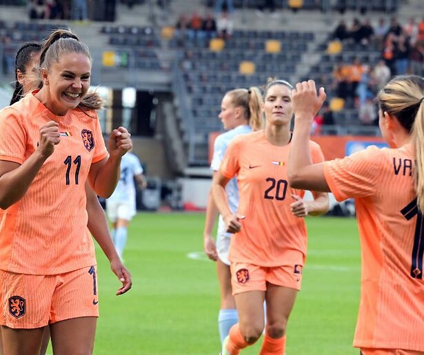 De TV van gisteren: Uitzwaaiwedstrijd OranjeLeeuwinnen in trek bij kijkers