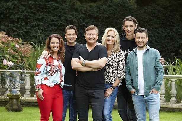 René regelt Tino Martin