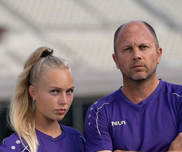 De strijd barst los in de halve finale van Born Winners