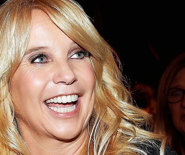 Linda de Mol reageert op kritiek onthullende bikinicover