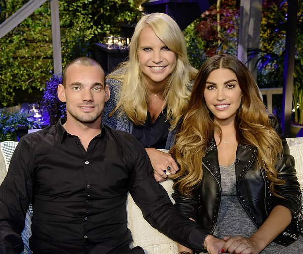 Yolanthe in Late Night over Story Of My Life