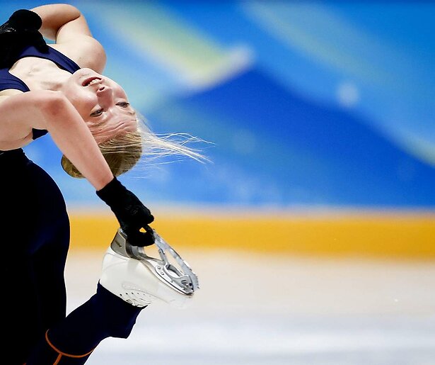 Kunstrijdster Lindsay van Zundert in actie