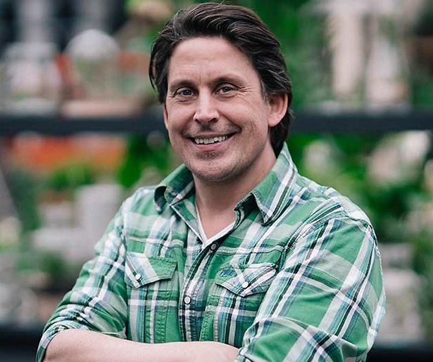 Lodewijk Hoekstra presenteert De Grote Tuinverbouwing