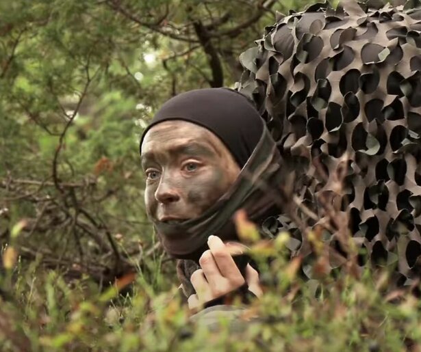 Loiza Lamers slaat op de vlucht in Hunted into the Wild VIPS: 'Pittig, maar erg gaaf'