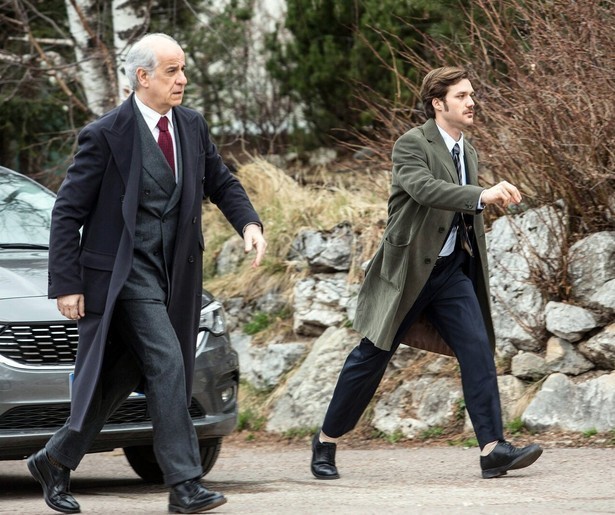 Politie-onderzoek of mediacircus in La Ragazza Nella Nebbia?