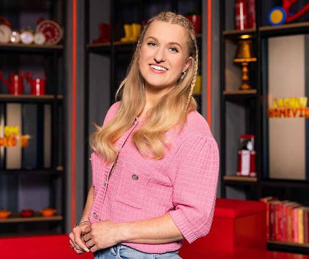 Britt Dekker maakt haar debuut met Lachen om Home Video's