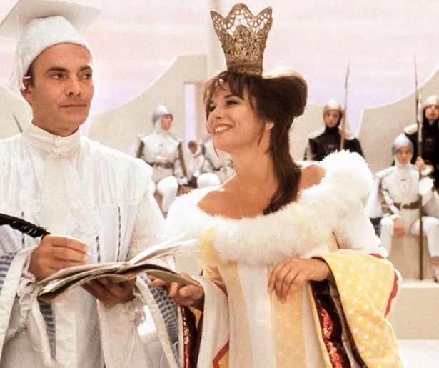 Geniet op Eerste Kerstdag al vroeg in de ochtend van Lang Leve de Koningin op RTL 4