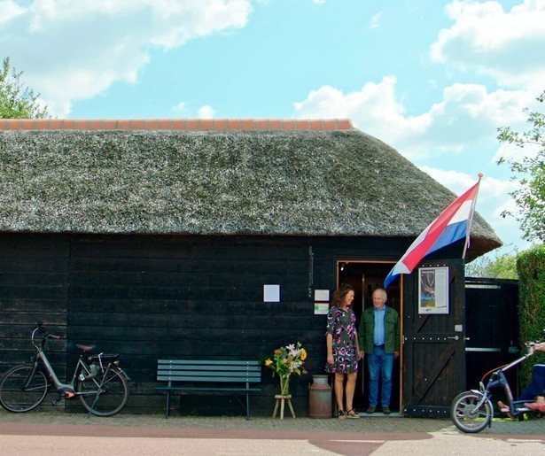 Huub Stapel sluit zijn tour Langs de IJssel af in Kampen