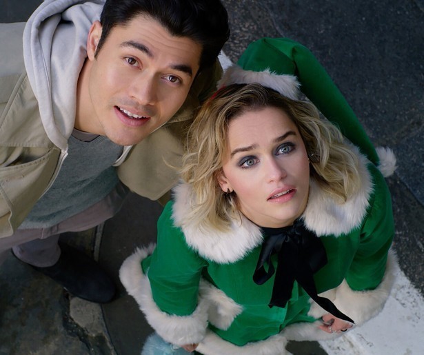 Kerstromance voor Emilia Clarke en Henry Golding