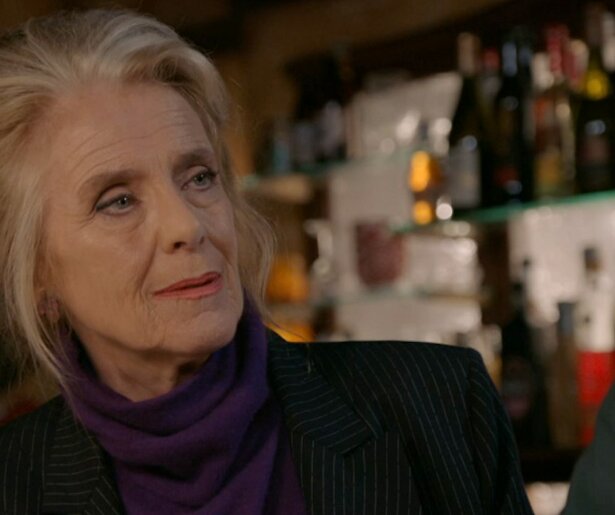 Laura wil bemiddelen tussen Shanti en Saskia in GTST