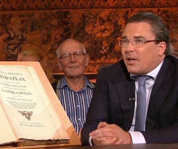 Boekenexpert Laurens Hesselink moet aan de bak in Tussen Kunst en Kitsch