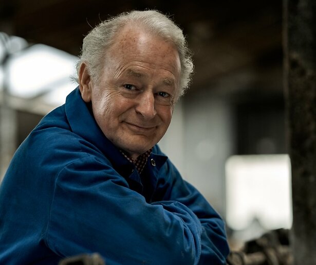 Laus Steenbeeke brengt zichzelf in levensgevaar in Woeste Grond