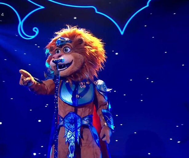 Deze BN'ers gingen schuil achter pakken in de The Masked Singer Koningsdagspecial