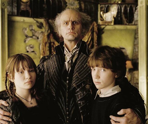 Jim Carrey aast op een erfenis in Lemony Snicket's A Series of Unfortunate Events