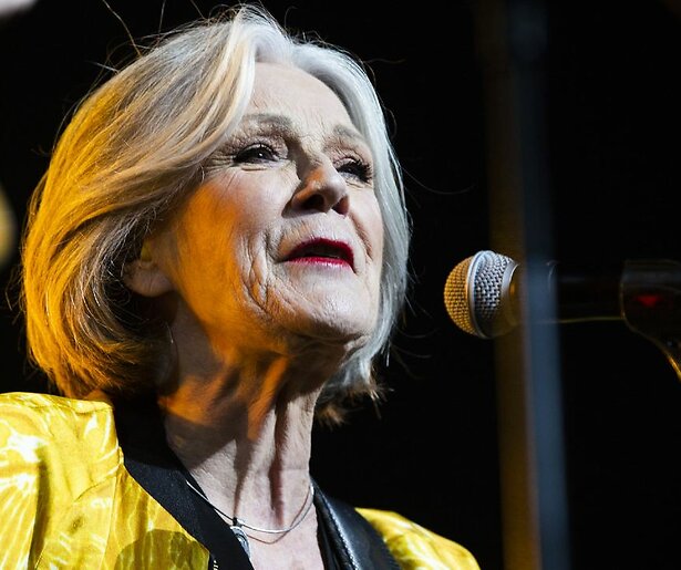 Lenny Kuhr uit tv-registratie Grote Songfestivalfeest geknipt: 'Respectloos' 