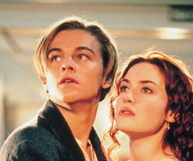 Leonardo DiCaprio en Kate Winslet groeien naar elkaar toe in Titanic
