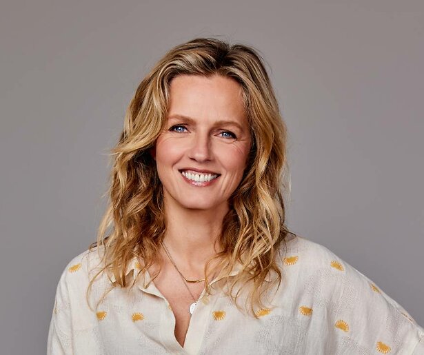 Leonie ter Braak neemt B&B Vol Liefde-stokje over van Art Rooijakkers