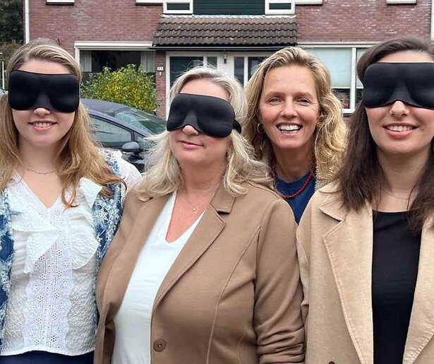 Leonie ter Braak voelt zich als een vis in het water bij Kopen Zonder Kijken