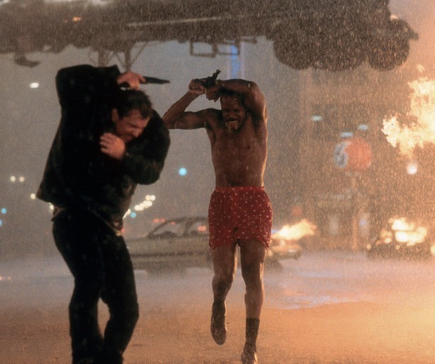 Mel Gibson krijgt het aan de stok met de Chinese maffia in Lethal Weapon 4