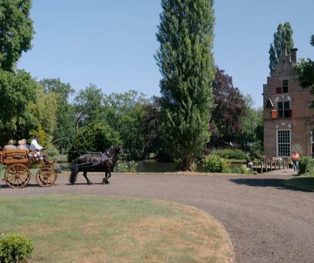 Omroep MAX herhaalt het eerste seizoen van Liefde voor het Landgoed op NPO1