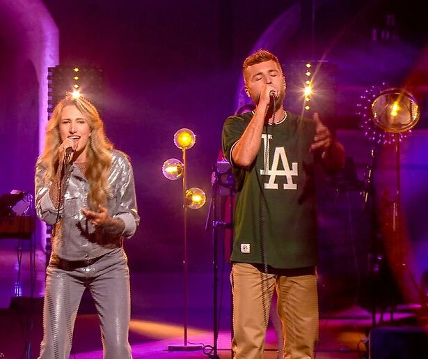 Suzan & Freek stelen in Liefde voor Muziek de show met vertolking Tele-Romeo