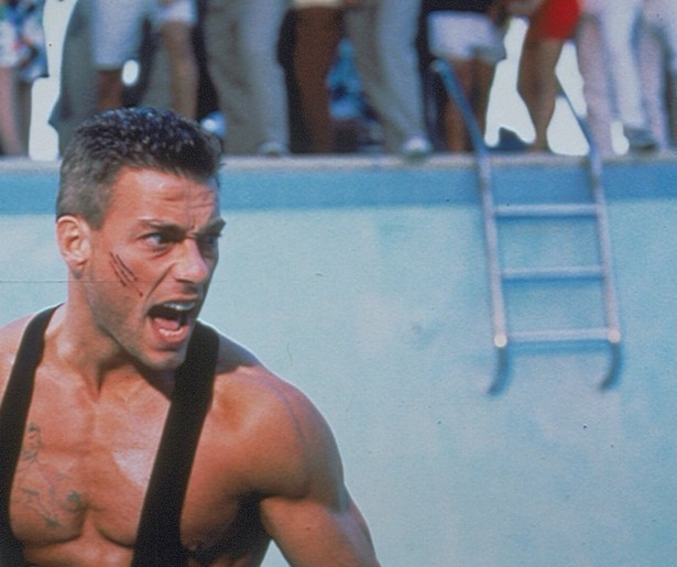 Jean-Claude Van Damme vecht voor een goed doel in Lionheart