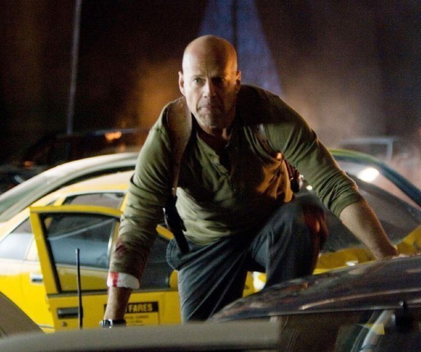 Bruce Willis is niet kapot te krijgen in actieknaller Live Free or Die Hard