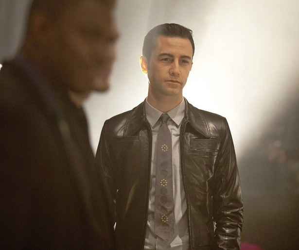 Joseph Gordon-Levitt moet Bruce Willis vermoorden in Looper
