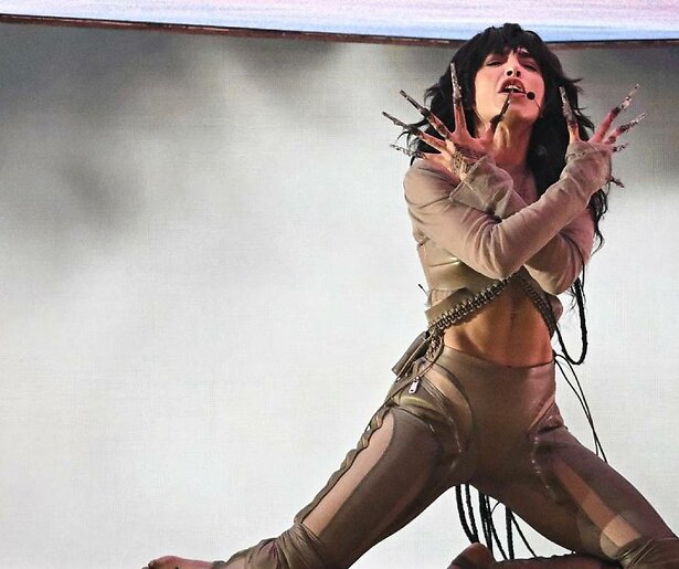 Songfestivalwinnares Loreen treedt op tijdens het Gouden Televizier-Ring Gala 