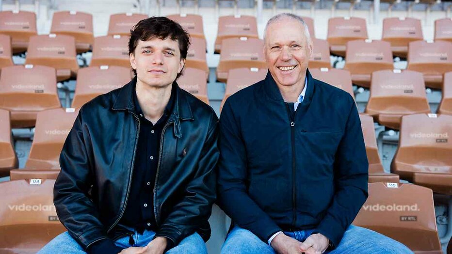 Chris Peters en Marco van Basten