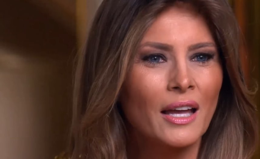 Melania Trump klaagt Daily Mail aan voor 150 miljoen dollar Melania Trump klaagt Daily Mail aan voor 150 miljoen dollar