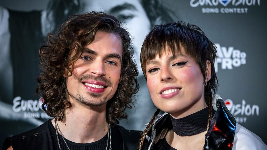 Dion Cooper en Mia Nicolai.