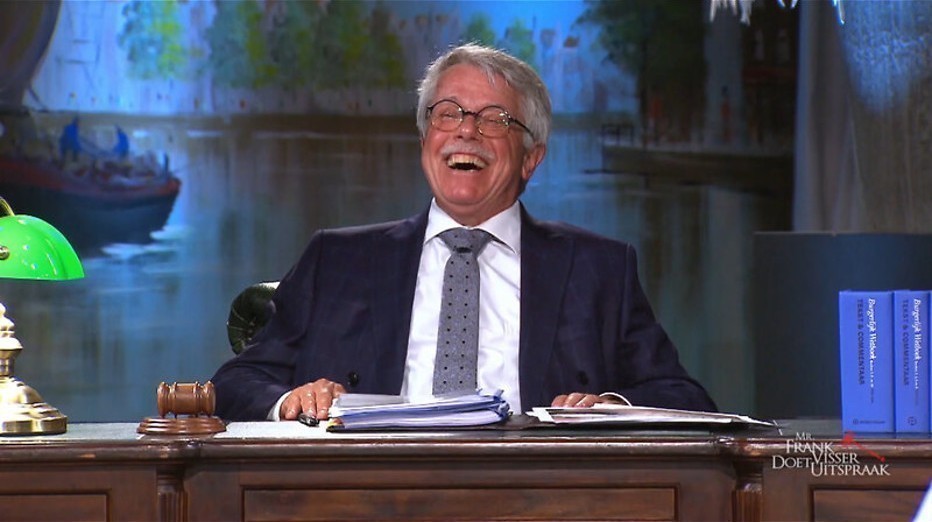 Mr. Frank Visser doet uitspraak over de bomen bonje Mr. Frank Visser doet uitspraak over de bomen bonje