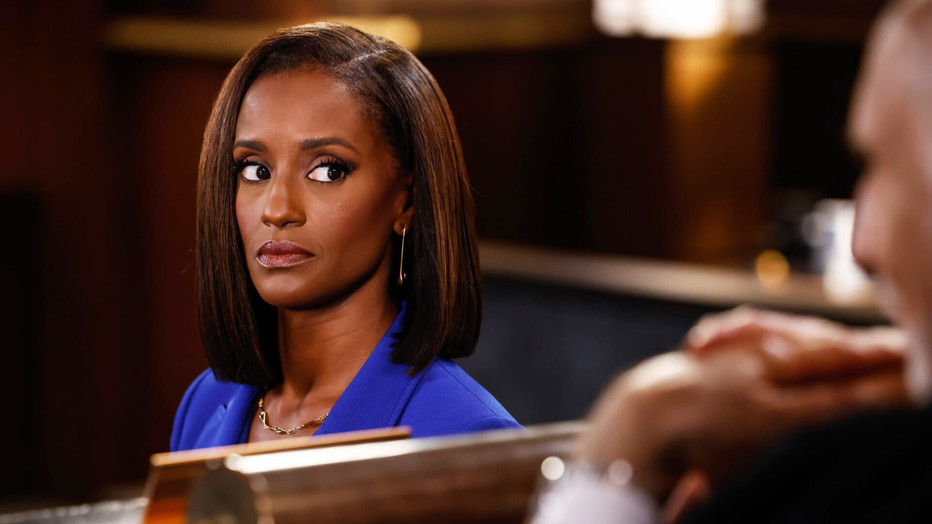 Skye P. Marshall als Olympia Lawrence in Matlock