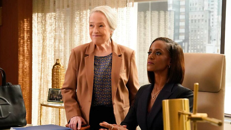 Kathy Bates en Skye P. Marshall in Matlock