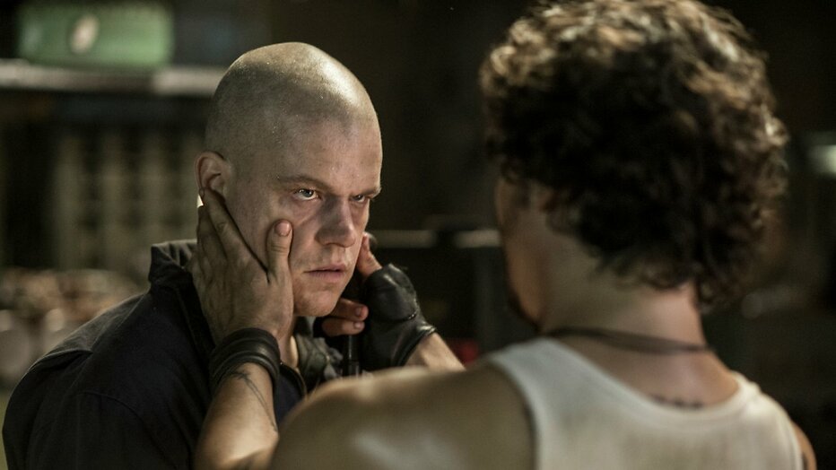 Matt Damon in Elysium Matt Damon in Elysium