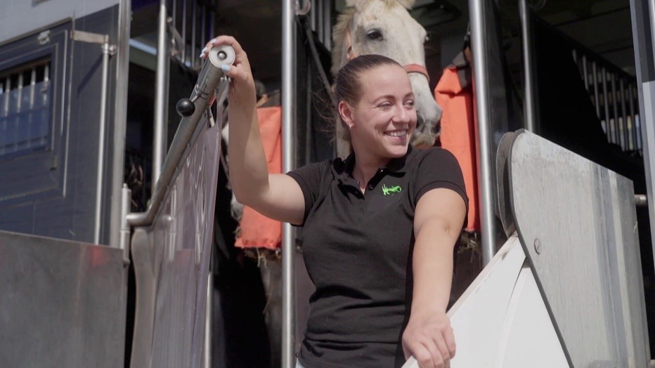 Jacintha in Meiden Die Rijden