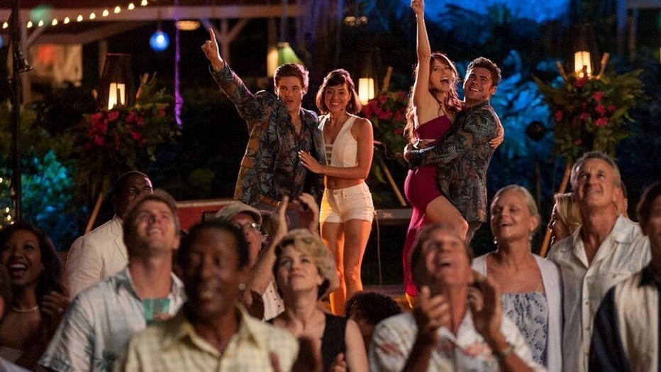Adam DeVine en Zac Efron Adam DeVine en Zac Efron